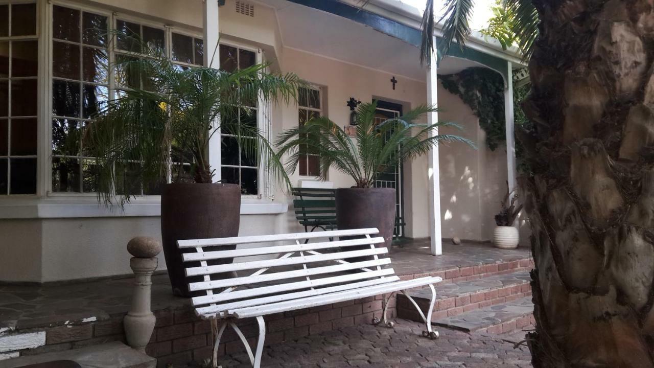 Mavilla Stellenbosch B&B Exterior foto